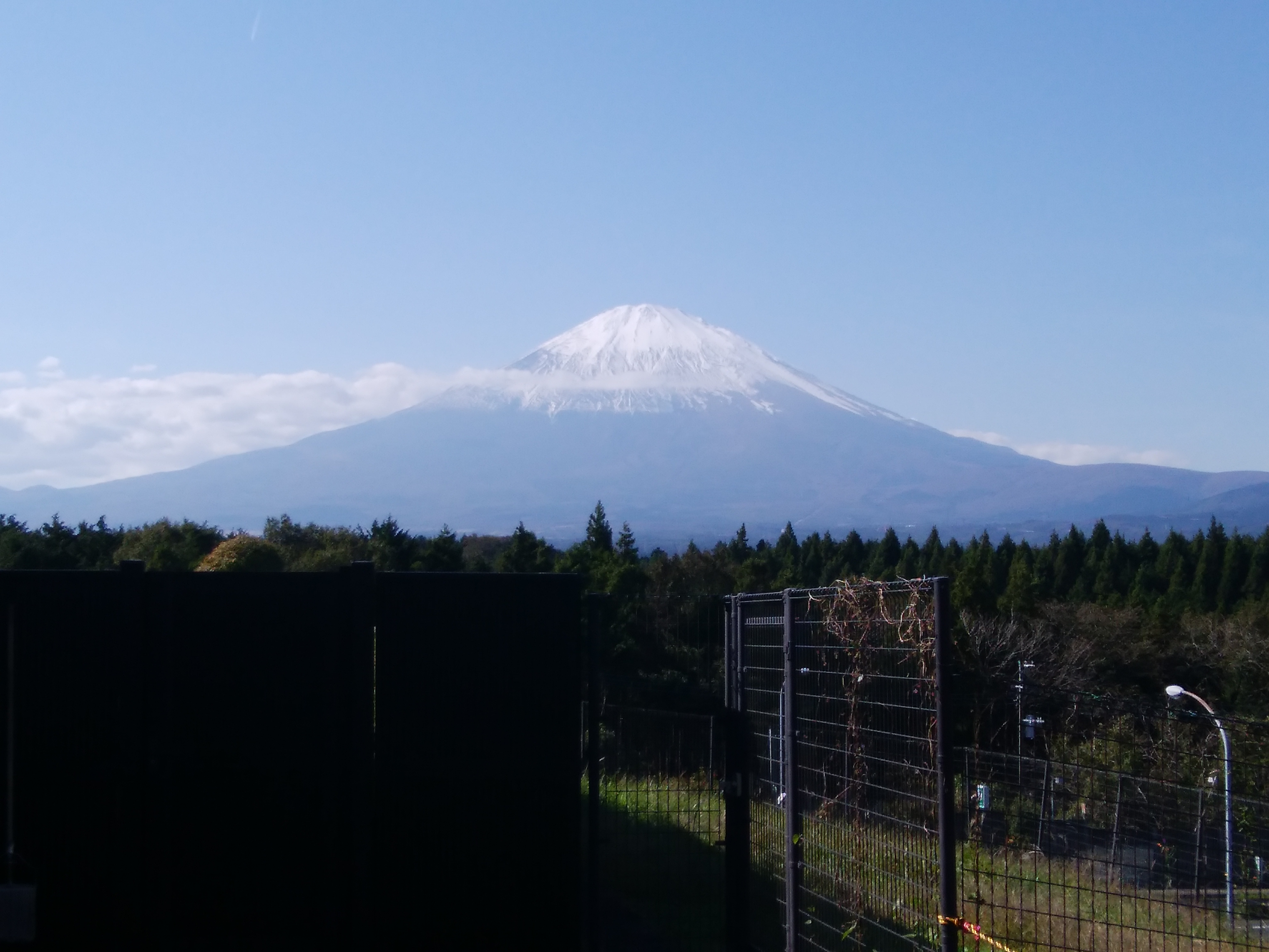お風呂からもこの様に富士山が眺められます