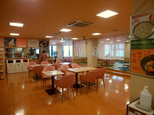 新館4階 カフェ(兼 無料休憩所)