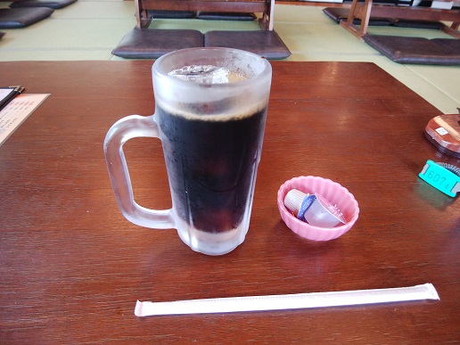 アイスコーヒー100円(税込み)