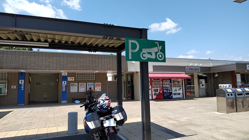 境川PA 中央道(上り)二輪車駐車スペース