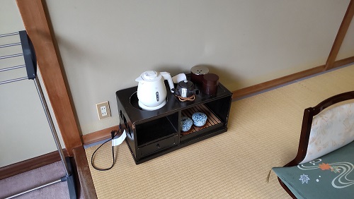 ホテル河内屋 客室 ポット・お茶のセット