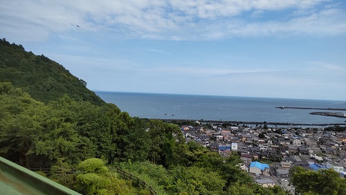 亀の井ホテル 焼津 客室からの眺め(左)
